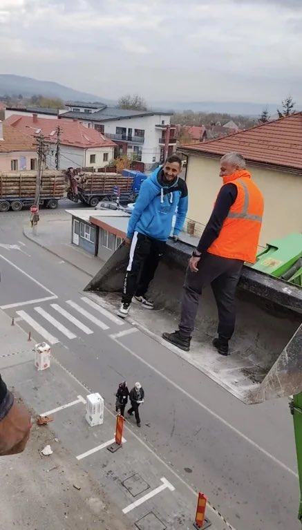 optický klam: dvaja chlapi