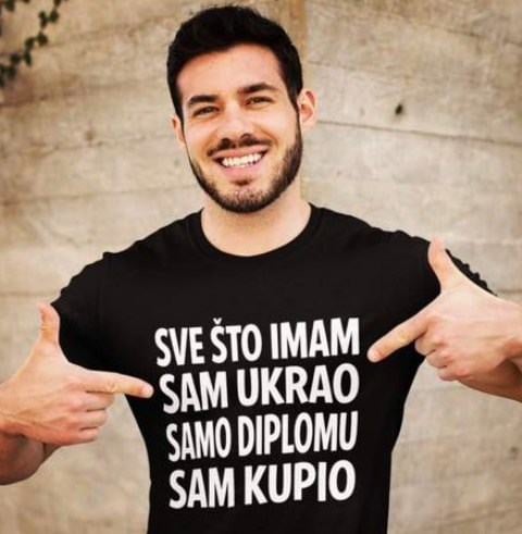 tricko pre nasich politikov
